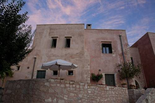 KASTELLOS VILLAGE
