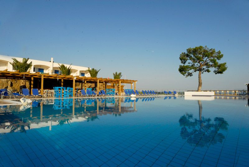 KINETTA BEACH RESORT & SPA