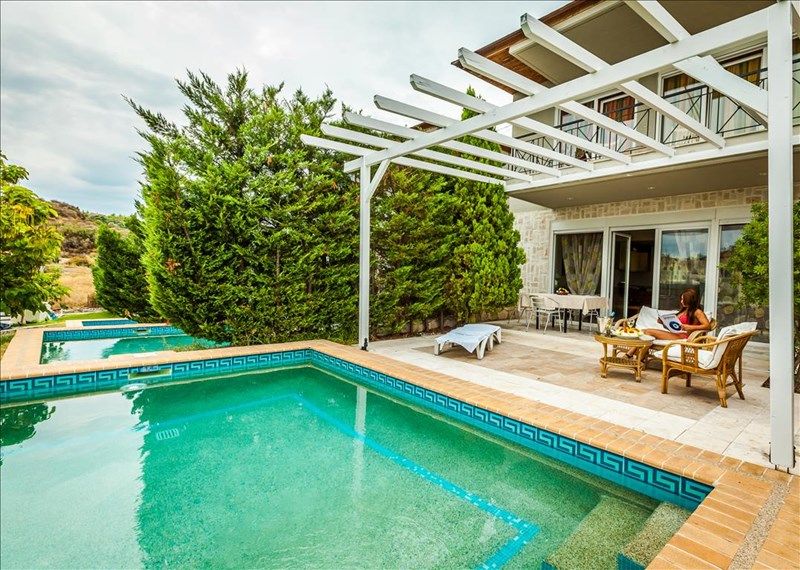 BOMO VILLAS KOSMAS