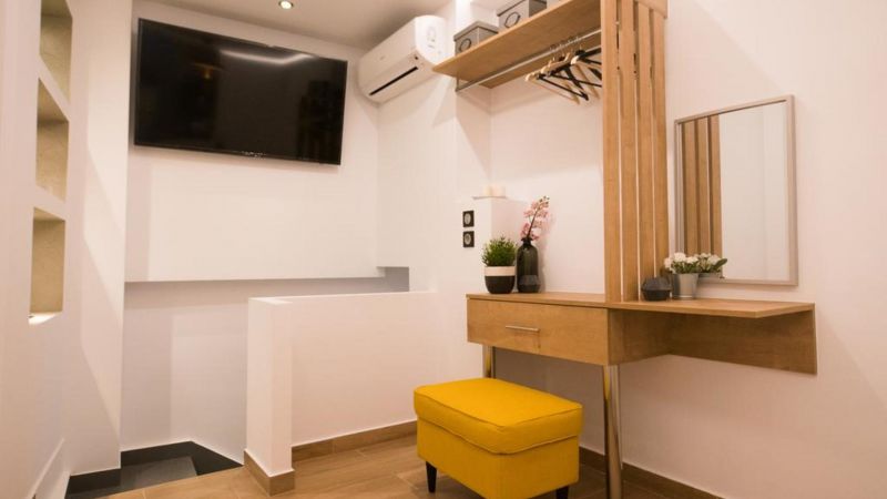 KYVELI LUXURY SUITES фото 3