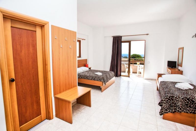 LEDRAS BEACH HOTEL фото 4