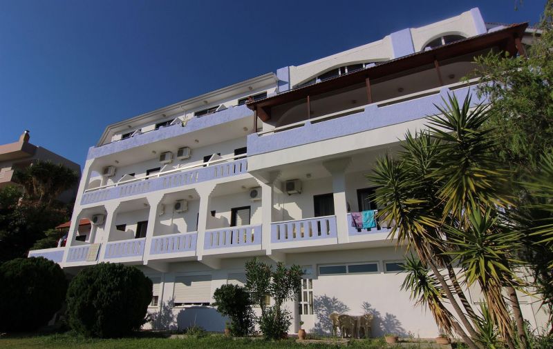 LOFOS HOTEL