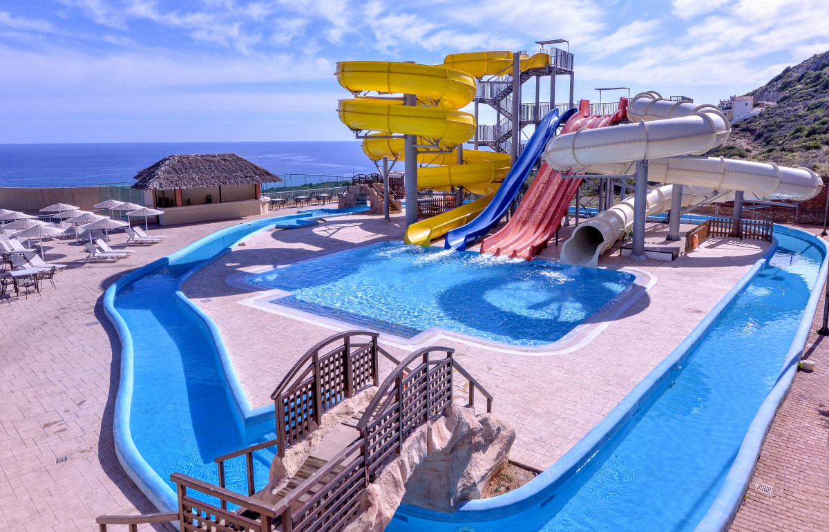 ZEUS HOTELS THE VILLAGE RESORT & WATERPARK фото 4