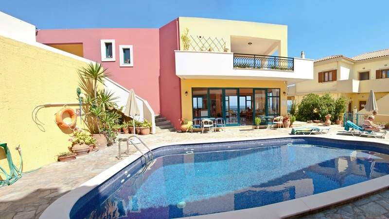 MARELINA VILLAS & APARTMENTS