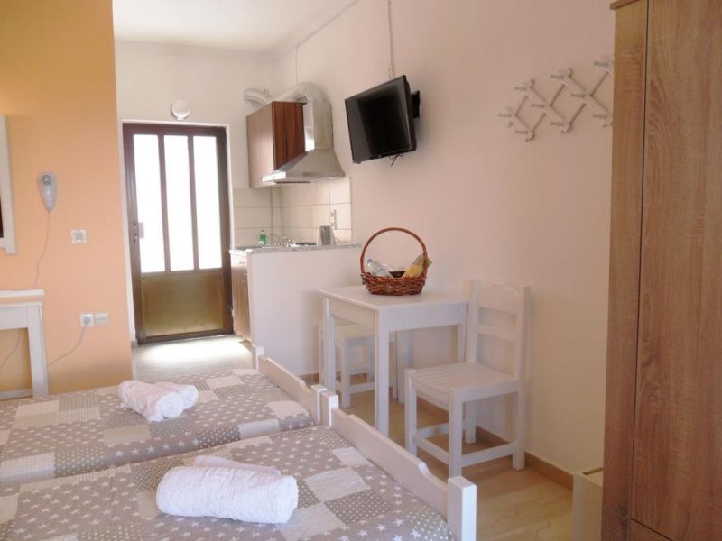 MARILENA APARTMENTS & STUDIOS фото 4