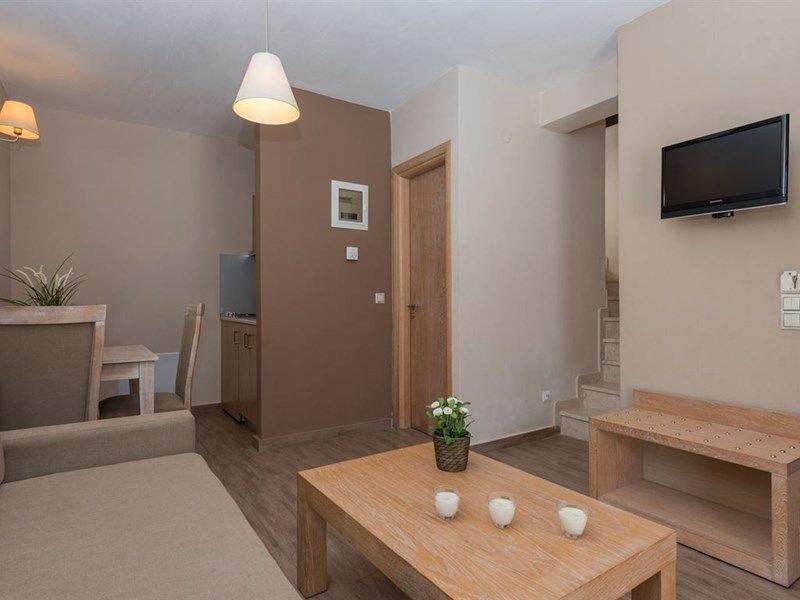 MARYS RESIDENCE SUITES APT фото 6