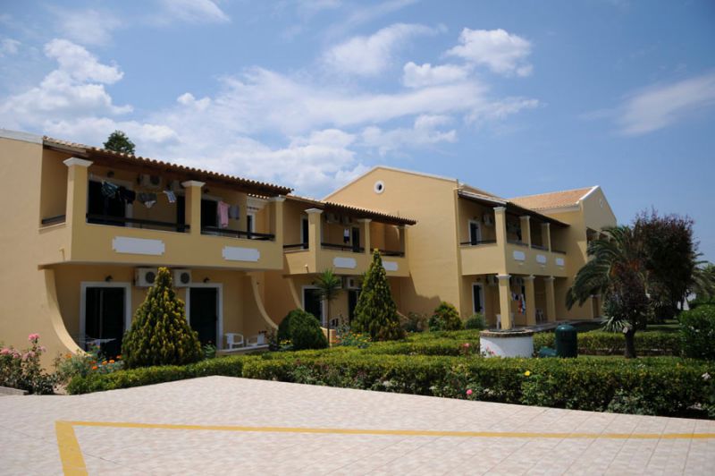 MATOULA APARTHOTEL фото 3