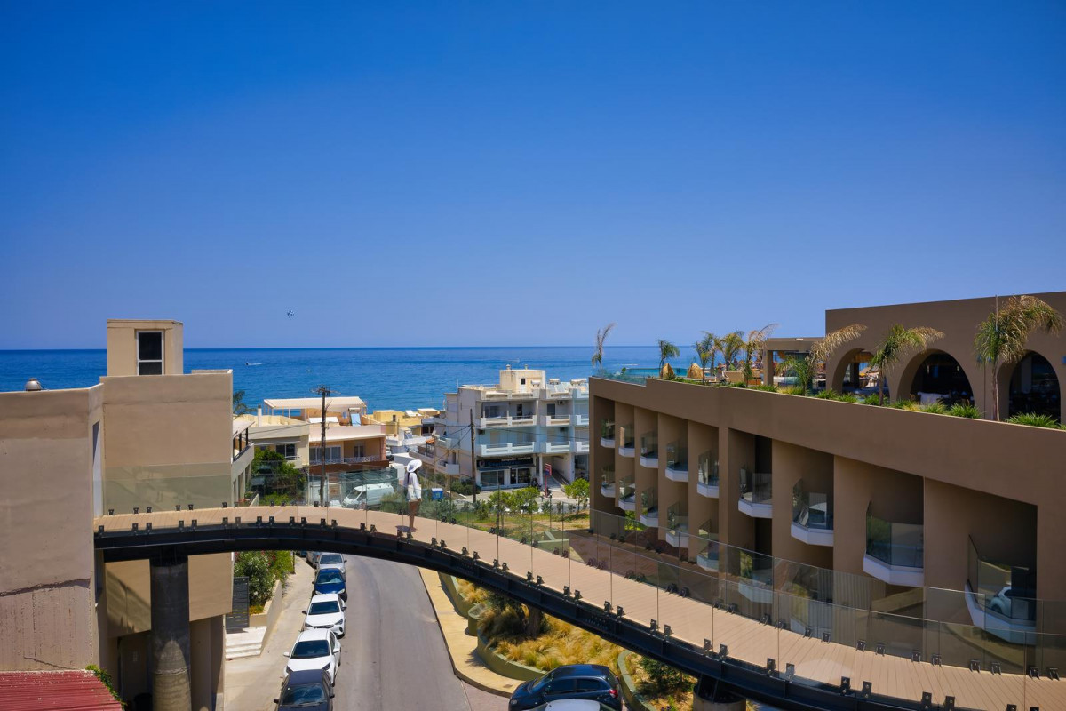 MINOS AMBASSADOR ALL SUITES & SPA фото 2