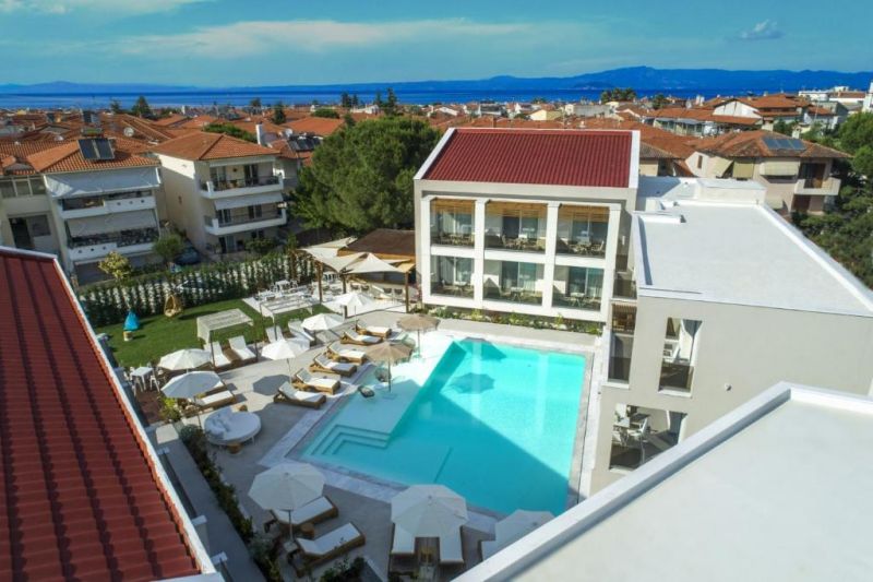 MIRABLUE LUXURY RESIDENCES фото 2