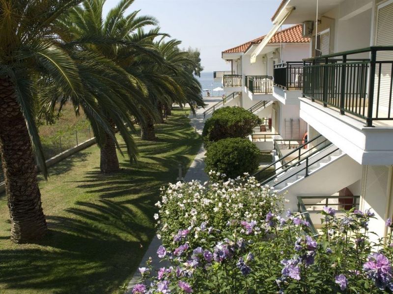 MIRAMARE BUNGALOWS