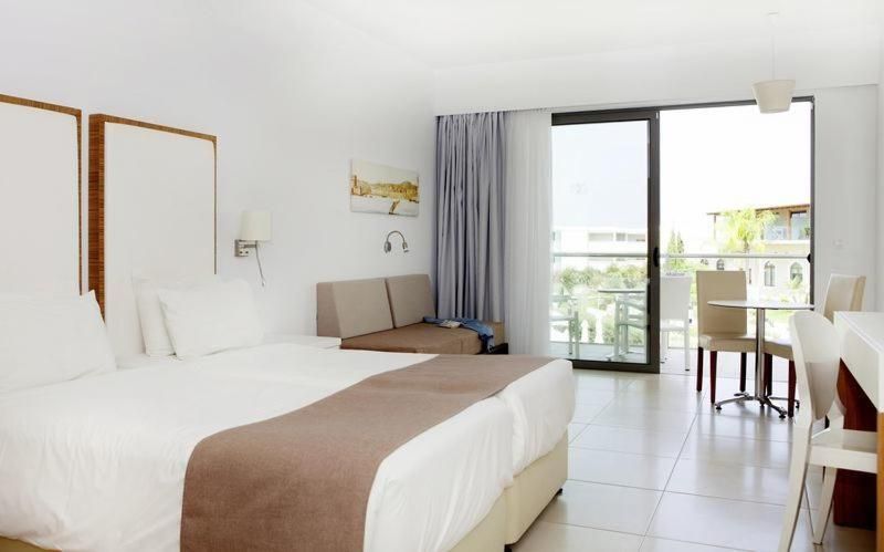 MYTHOS BEACH RESORT фото 4