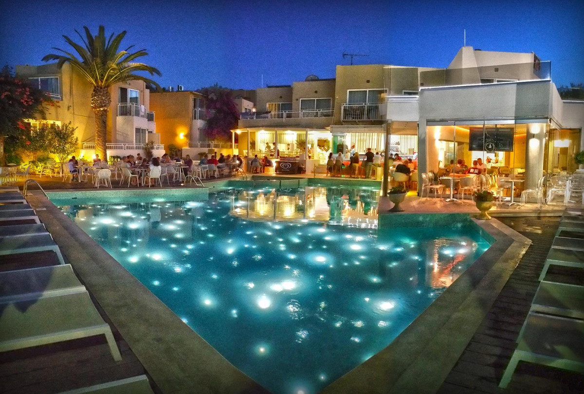 NEFELI HOTEL