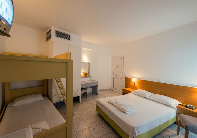 NIFOREIKA BEACH HOTEL & BUNGALOWS фото 4