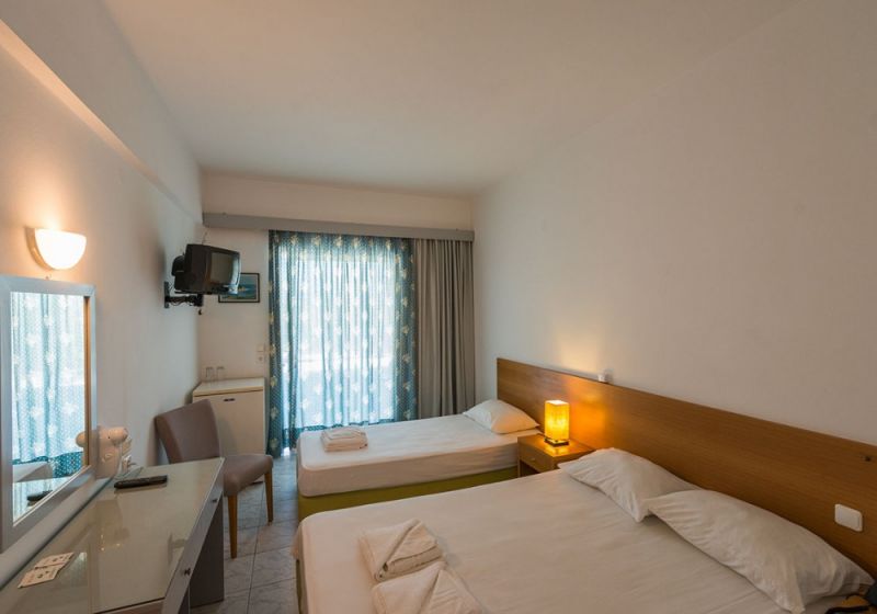 NIFOREIKA BEACH HOTEL & BUNGALOWS фото 6