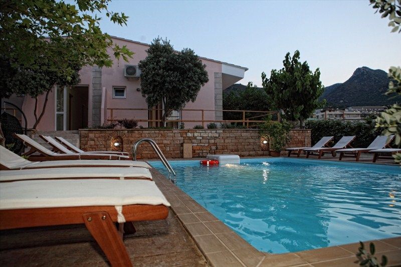 NIRIIDES BEACH HOTEL фото 2