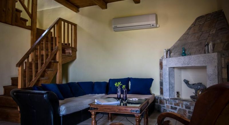 NIRIIDES VILLAS фото 4
