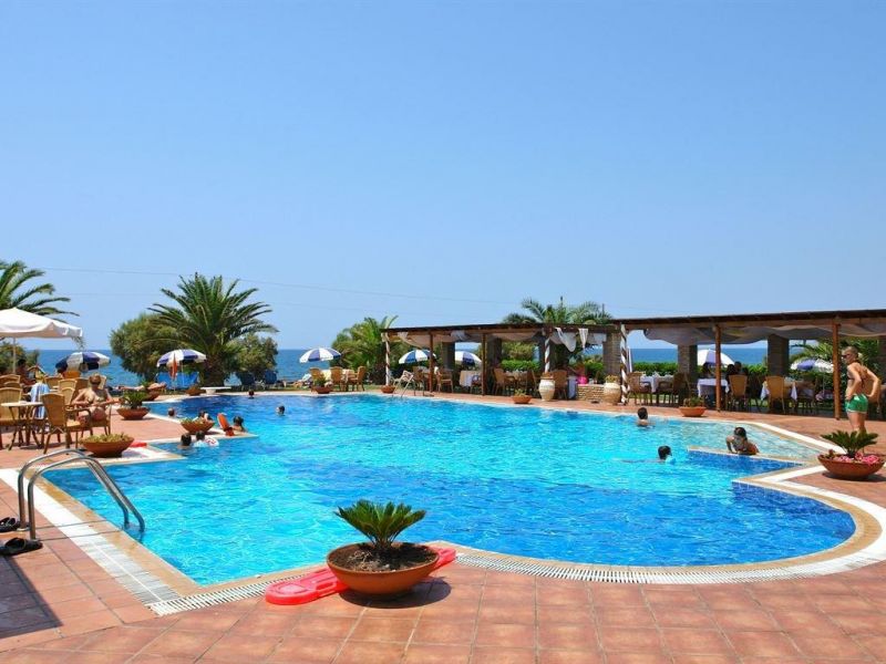OASIS MESSINIA HOTEL