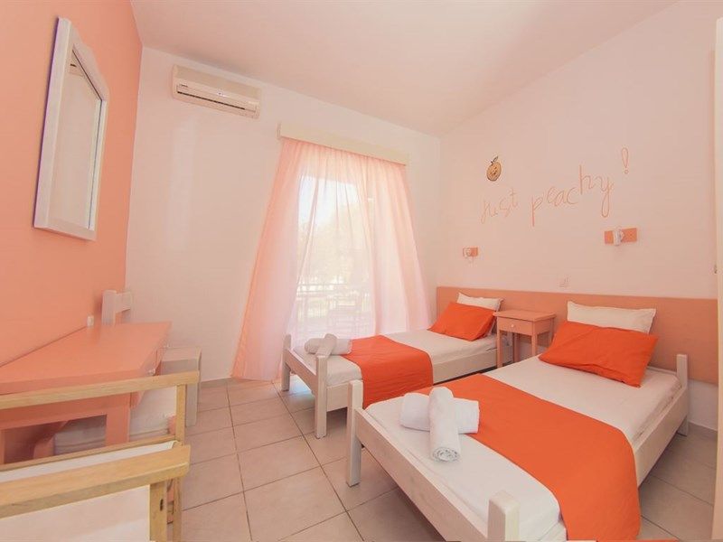 OLIVE GROVE RESORT APT фото 4