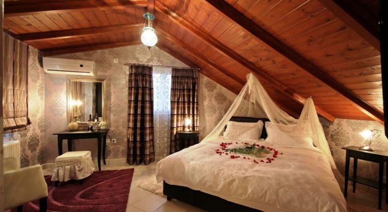 PALATINO ROOMS & APARTMENTS