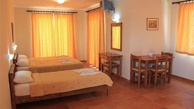 Panos Beach Hotel  фото 3