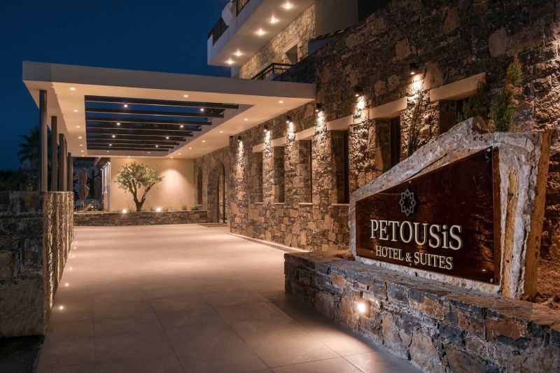 PETOUSIS HOTEL & SUITES фото 2
