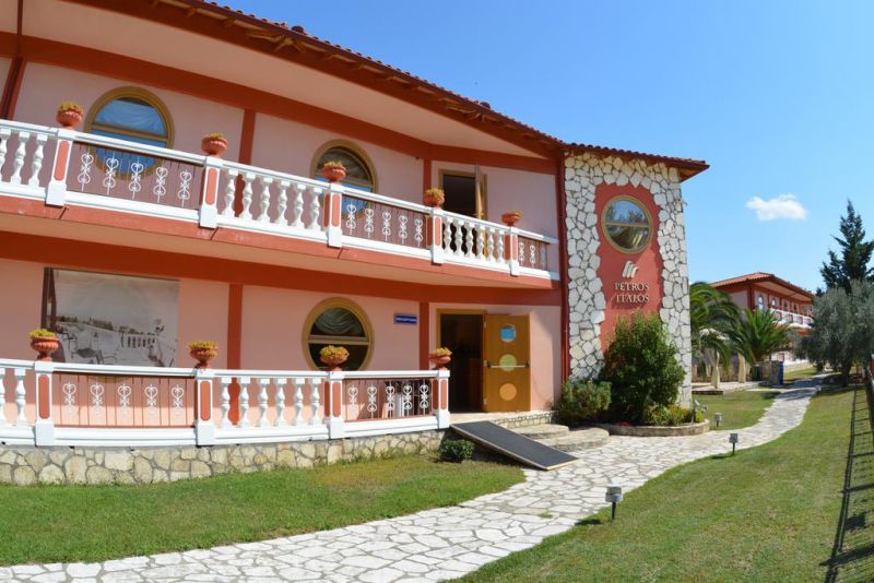 PETROS ITALOS BED & BREAKFAST