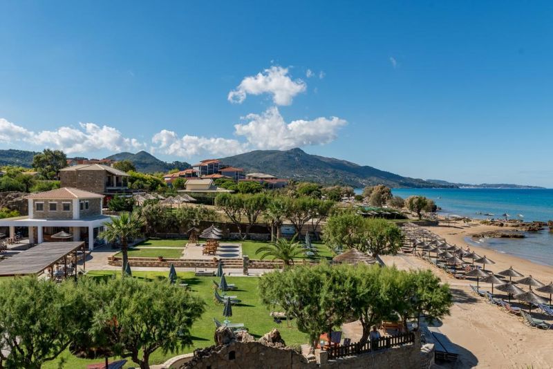 PLAKA BEACH RESORT фото 2