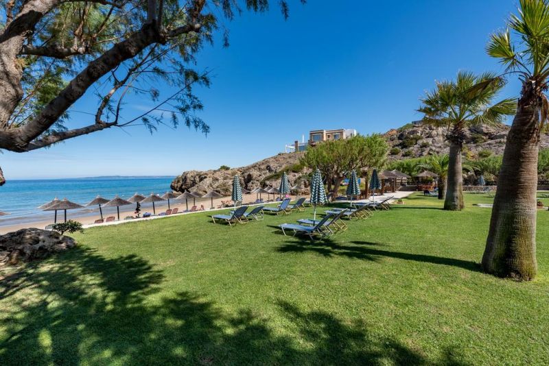 PLAKA BEACH RESORT фото 3