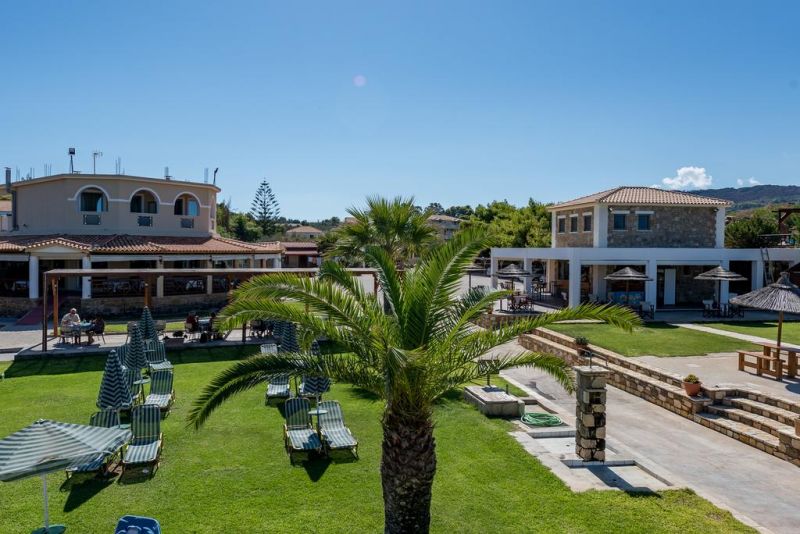PLAKA BEACH RESORT фото 4