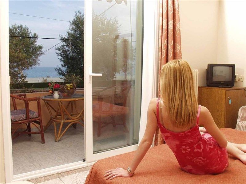 PLATON BEACH HOTEL фото 3