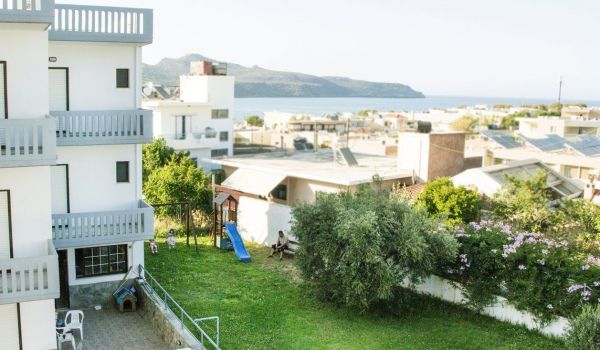 POPI APARTHOTEL