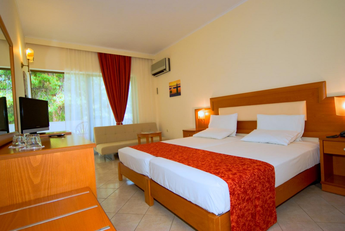 PORFI BEACH HOTEL фото 7