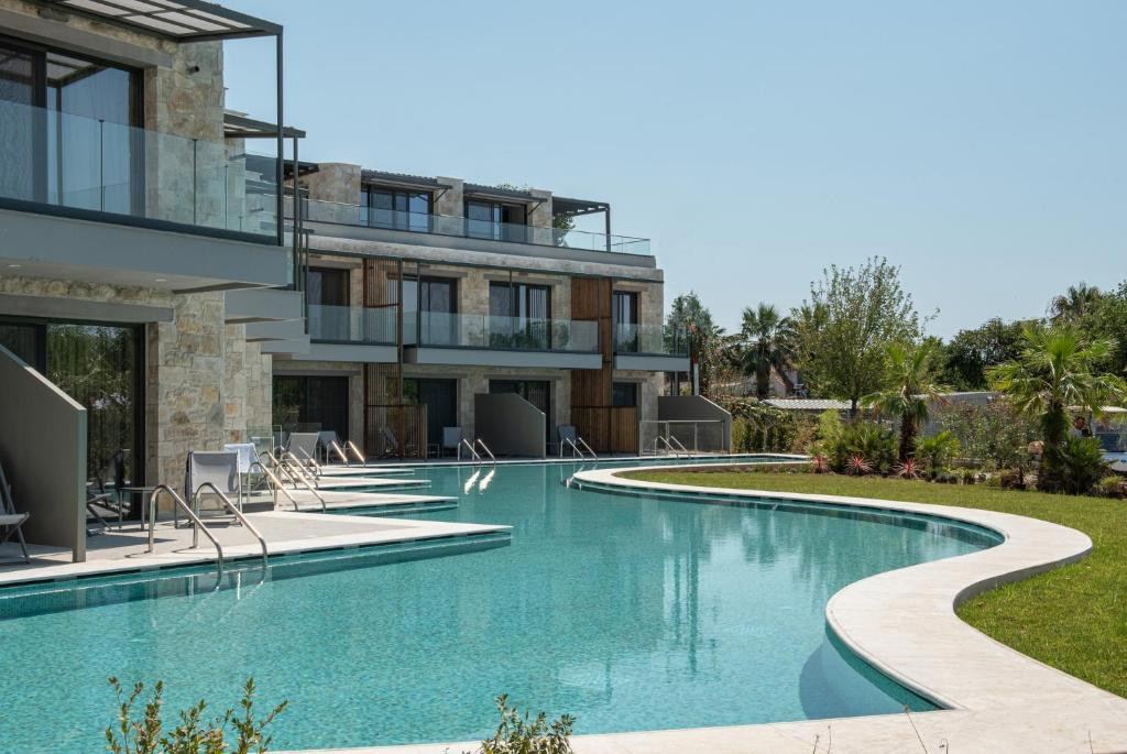 PORTES LITHOS LUXURY RESORT