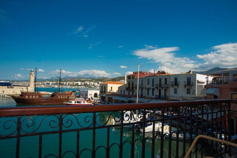 PORTO ENETIKO SUITES фото 7
