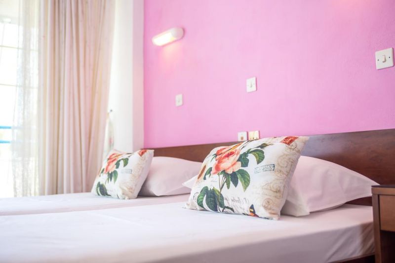 RENI APARTS & STUDIOS APT фото 4