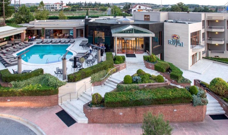 ROYAL HOTEL