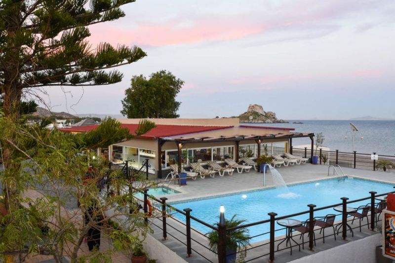 SACALLIS INN BEACH фото 4