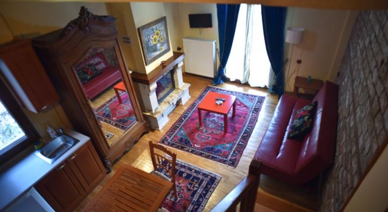 SANTA MARINA GUESTHOUSE