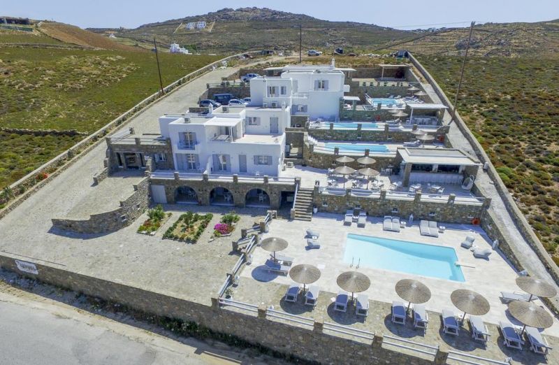 SENSES LUXURY VILLAS & SUITES