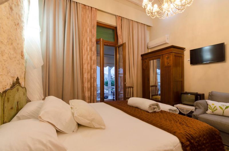 SMARAGDI BOUTIQUE фото 6