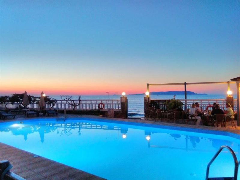 SUNSET BEACH HOTEL фото 2
