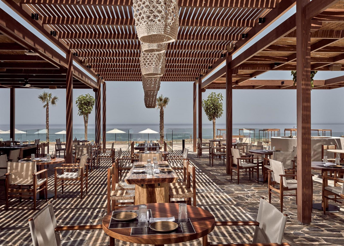 THE ROYAL SENSES RESORT CURIO COLLECTION BY HILTON фото 4