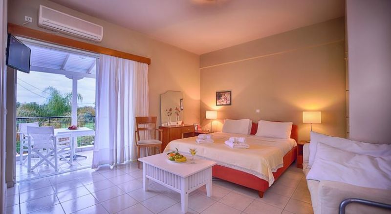 THEOXENIA APARTMENTS