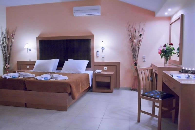 TOLO HOTEL фото 3