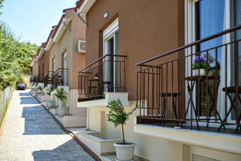VALERY APARTMENTS