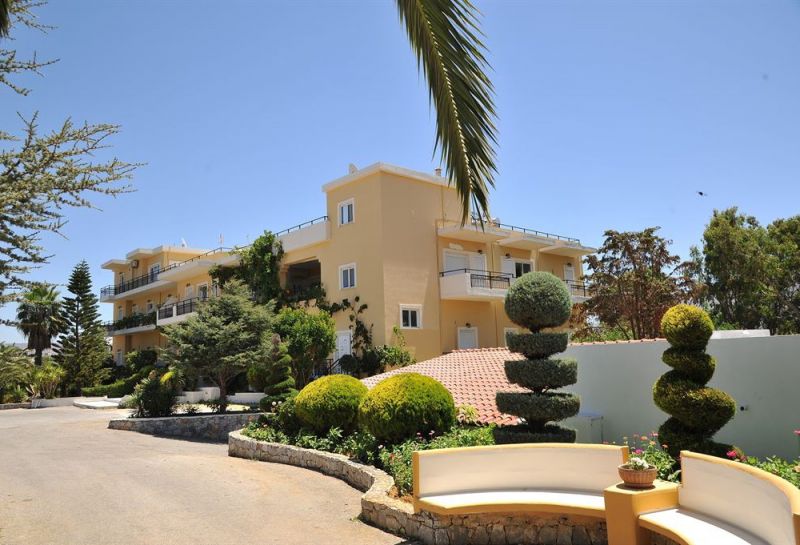 VANTARIS GARDEN & CORNER APT фото 8