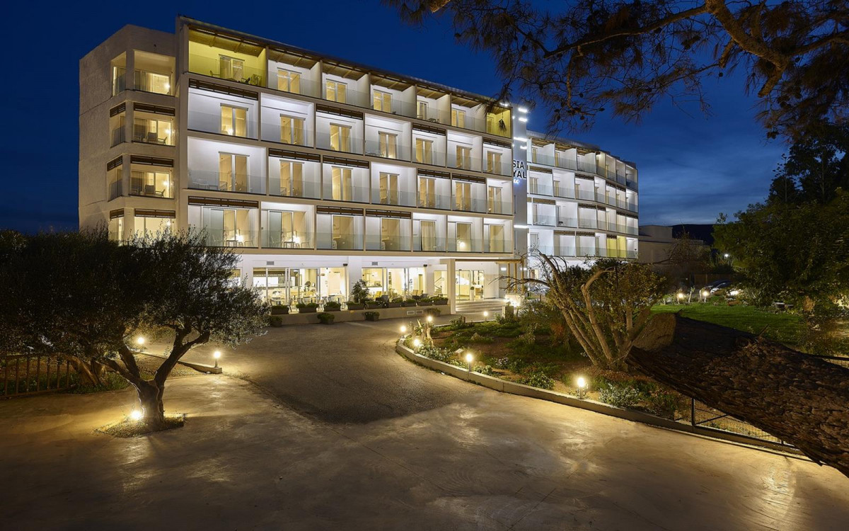 VASIA ROYAL HOTEL