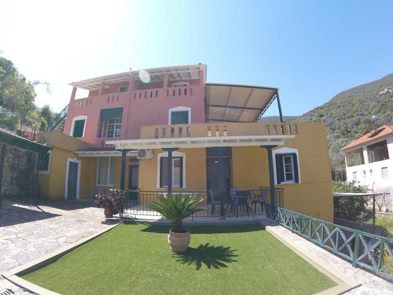 VASILIS HOUSE фото 3