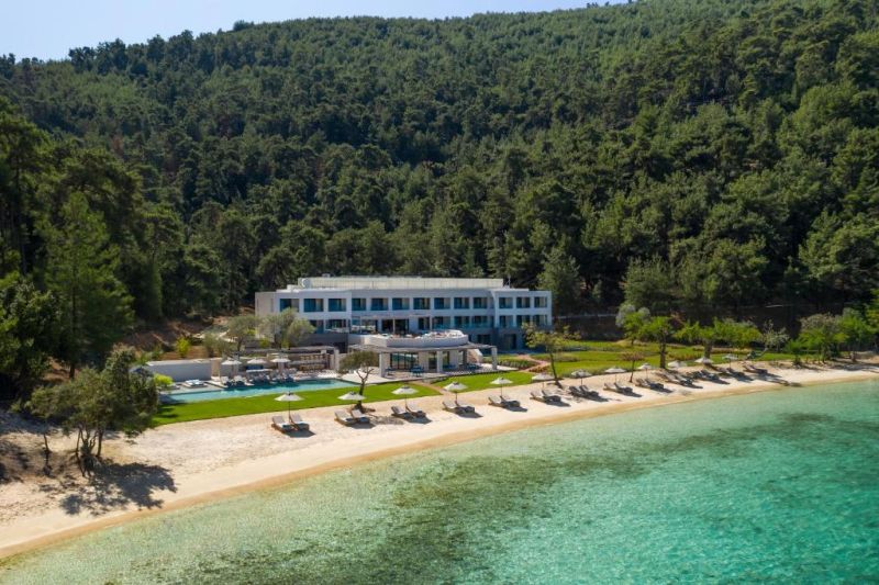 VATHI COVE LUXURY RESORT & SPA