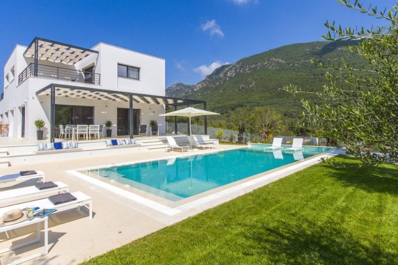 VILLA ACASTE